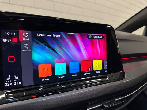 Volkswagen Golf 2.0 TSI GTI Clubsport Pano|HUD|Camera|Sfeer