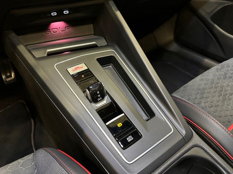 Volkswagen Golf 2.0 TSI GTI Clubsport Pano|HUD|Camera|Sfeer