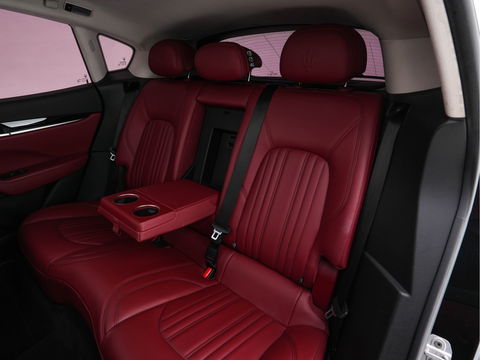Maserati Levante 3.0 V6 D AWD Business Plus Pack [ Wrapped ] Aut. *PANO | NAPPA-LEATHER | BI-XENON | MEMORY-PACK | KEYLESS | CAMERA | DAB+ | NAVI-FULLMAP | CRUISE | SPORT-SEATS | 19"ALU*