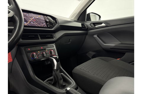 Volkswagen T-Cross 1.0 TSI Carplay LED Airco Cruise Navigatie 16''LMV