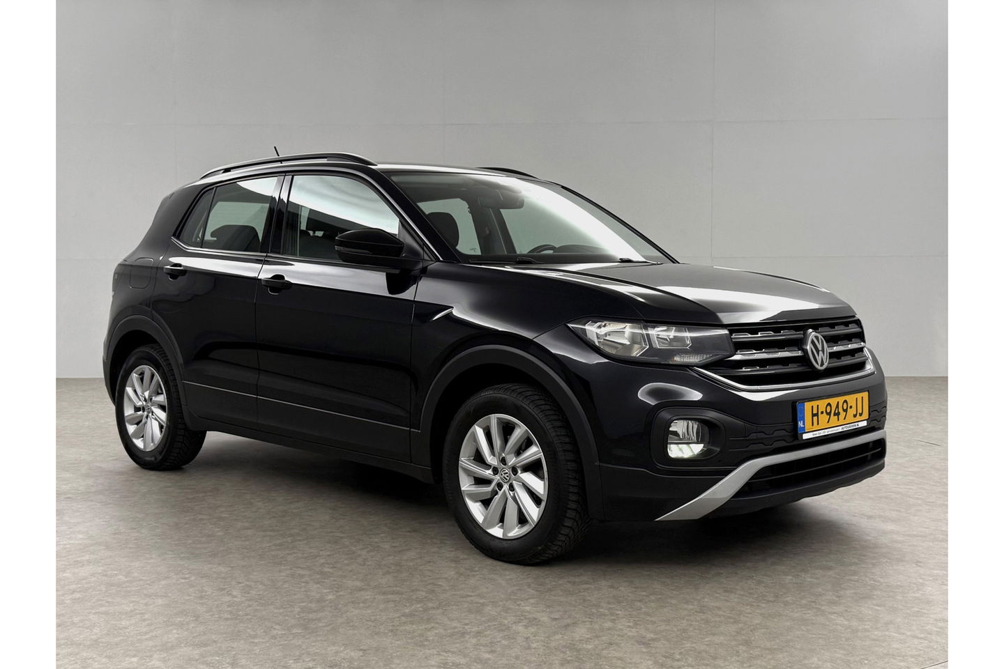 Volkswagen T-Cross 1.0 TSI Carplay LED Airco Cruise Navigatie 16''LMV