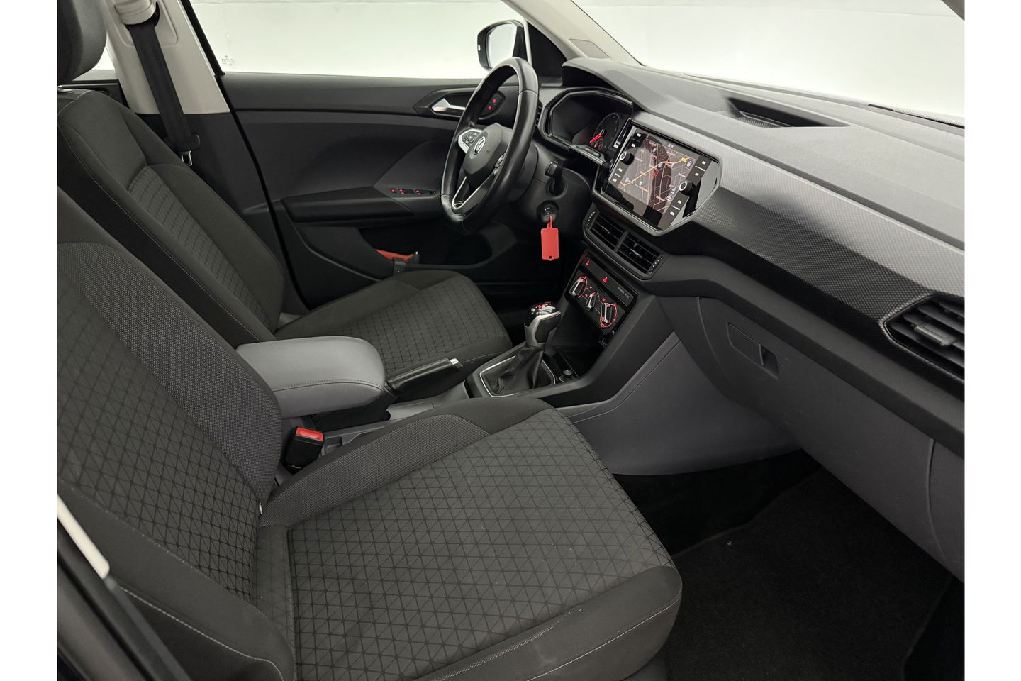 Volkswagen T-Cross 1.0 TSI Carplay LED Airco Cruise Navigatie 16''LMV