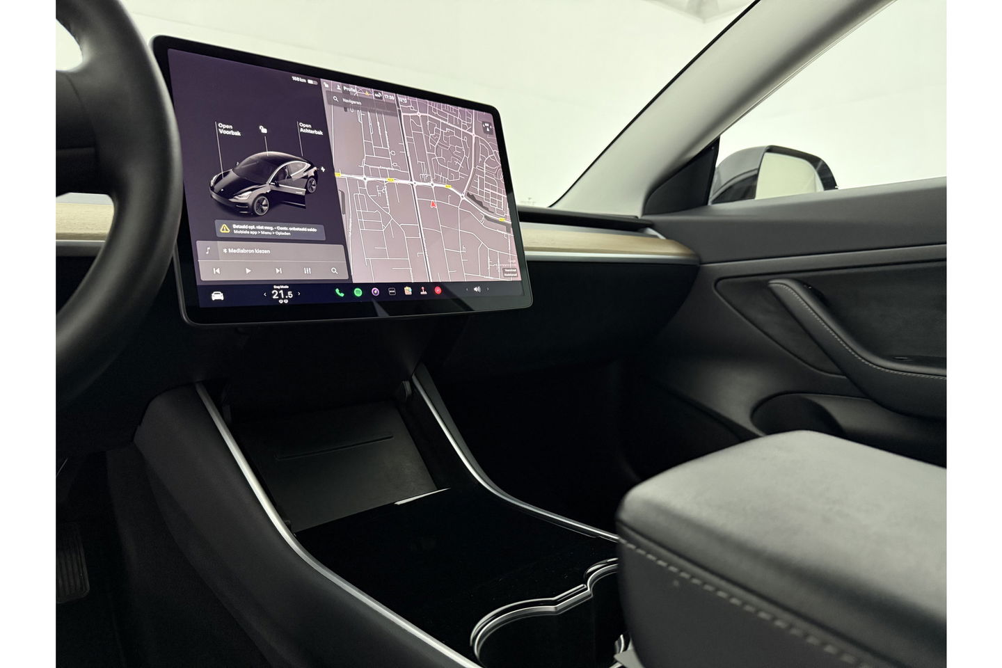 Tesla Model 3 Standard RWD Plus 60 kWh 238PK Autopilot Camera LED Panoview Clima Cruise Navi PDC Memory-Seat 18"LMV Trekhaak