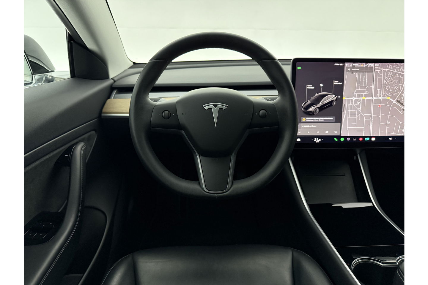 Tesla Model 3 Standard RWD Plus 60 kWh 238PK Autopilot Camera LED Panoview Clima Cruise Navi PDC Memory-Seat 18"LMV Trekhaak