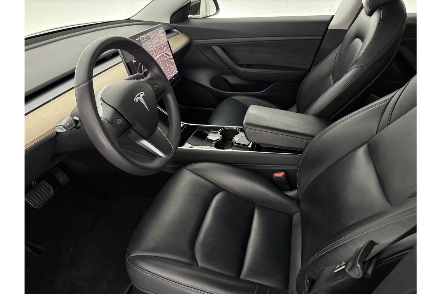 Tesla Model 3 Standard RWD Plus 60 kWh 238PK Autopilot Camera LED Panoview Clima Cruise Navi PDC Memory-Seat 18"LMV Trekhaak