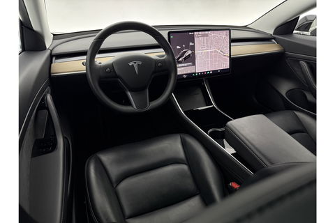 Tesla Model 3 Standard RWD Plus 60 kWh 238PK Autopilot Camera LED Panoview Clima Cruise Navi PDC Memory-Seat 18"LMV Trekhaak