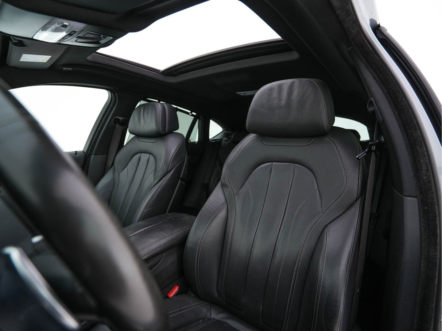 BMW X6 xDrive30d High Executive M-Sport-Pack Aut. *PANO |  FULL-LEATHER | BLIND-SPOT | FULL-LED | HARMAN/KARDON-AUDIO | ADAPTIVE-CRUISE | SHIFT-PADDLES | HEAD-UP | SURROUND-VIEW | MEMORY-PACK | NAVI-FULLMAP | KEYLESS | ECC | PDC | 20''A