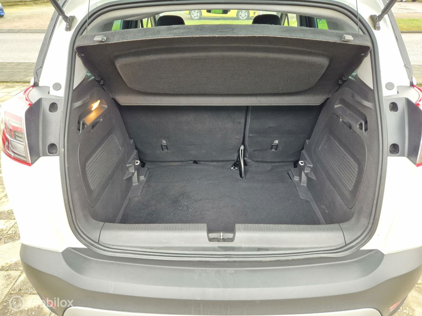 Opel Crossland X 1.2 120 Jaar Edition, Carplay, LED, NAP!
