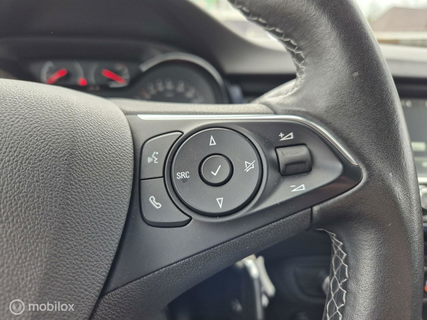 Opel Crossland X 1.2 120 Jaar Edition, Carplay, LED, NAP!