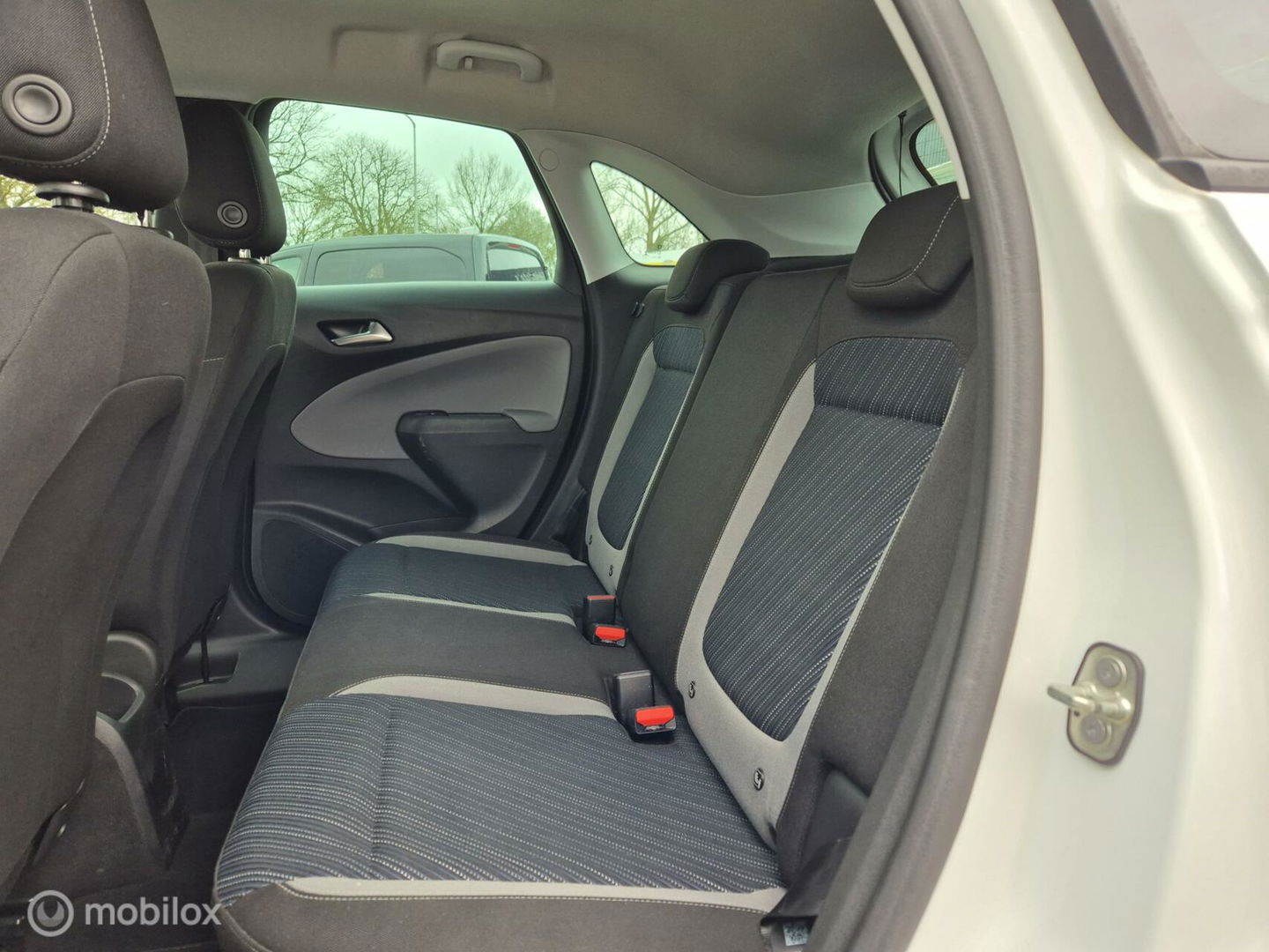 Opel Crossland X 1.2 120 Jaar Edition, Carplay, LED, NAP!