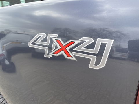Ford Ranger 2.2 TDCi 160pk automaat 4x4 Limited Supercab / rijklaar € 22.950 ex btw / lease vanaf € 446 / airco / cruise / navi / leer / trekhaak 3500 kg !