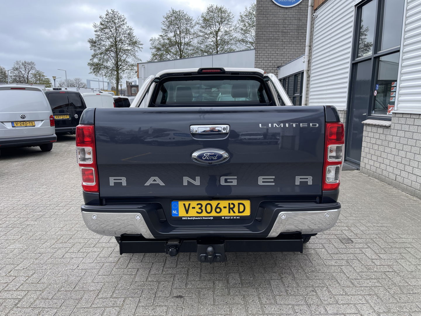 Ford Ranger 2.2 TDCi 160pk automaat 4x4 Limited Supercab / rijklaar € 22.950 ex btw / lease vanaf € 446 / airco / cruise / navi / leer / trekhaak 3500 kg !