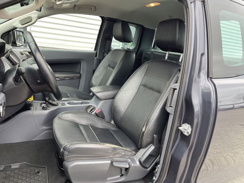 Ford Ranger 2.2 TDCi 160pk automaat 4x4 Limited Supercab / rijklaar € 22.950 ex btw / lease vanaf € 446 / airco / cruise / navi / leer / trekhaak 3500 kg !