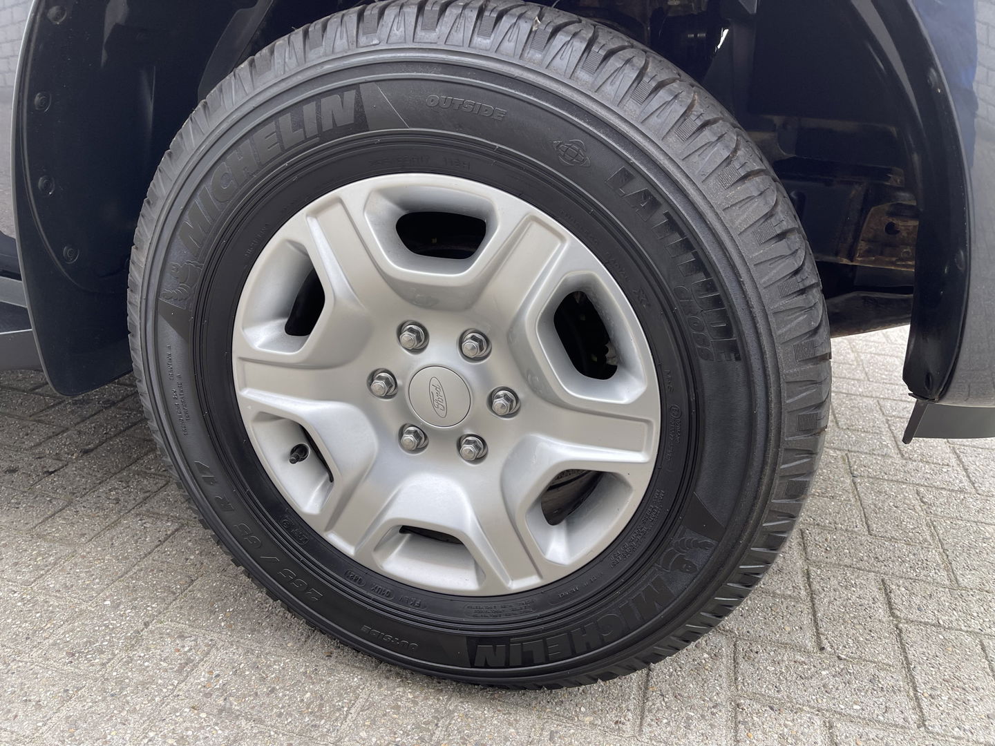 Ford Ranger 2.2 TDCi 160pk automaat 4x4 Limited Supercab / rijklaar € 22.950 ex btw / lease vanaf € 446 / airco / cruise / navi / leer / trekhaak 3500 kg !