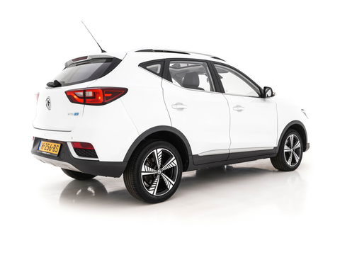 MG ZS EV Luxury 45 kWh (INCL-BTW) *PANO | FULL-LEATHER | CCS-FASTLOADER | KEYLESS | NAVI-FULLMAP | ADAPTIVE-CRUISE | CAMERA | HEATED-SPORT-SEATS | CARPLAY | BLINDSPOT | DAB | LANE-ASSIST | 17"ALU*