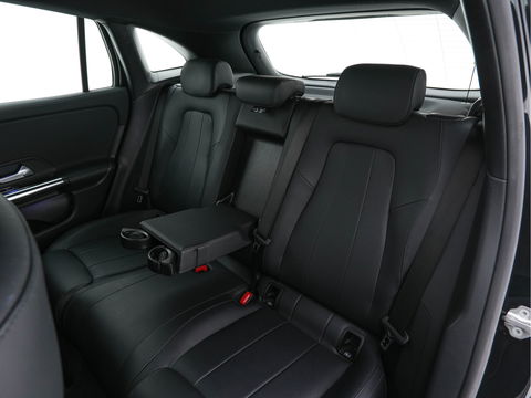 Mercedes-Benz EQA 250 Business Solution Luxury 67 kWh [ 3-Fase ] (INCL-BTW) *FULL-LEATHER | WIDE-SCREEN-DIGI-COCKPIT | FULL-LED | BLINDSPOT | AMBIENT-LIGHT | CAMERA | NAVI-FULLMAP | DAB+ | COMFORT-SEATS | ECC | SHIFT-PADDLES | CRUISE | HEATED-SEATS | 18''A