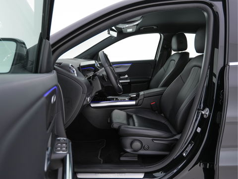 Mercedes-Benz EQA 250 Business Solution Luxury 67 kWh [ 3-Fase ] (INCL-BTW) *FULL-LEATHER | WIDE-SCREEN-DIGI-COCKPIT | FULL-LED | BLINDSPOT | AMBIENT-LIGHT | CAMERA | NAVI-FULLMAP | DAB+ | COMFORT-SEATS | ECC | SHIFT-PADDLES | CRUISE | HEATED-SEATS | 18''A