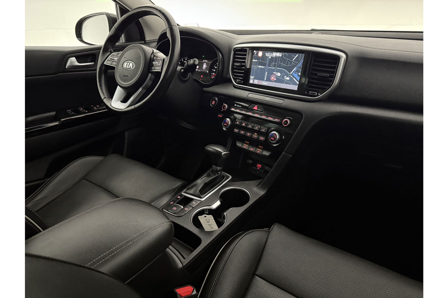 Kia Sportage 1.6 T-GDI 2WD DCT Black Edition 177PK Camera LED JBL-Audio Carplay Clima Cruise Navi PDC 17''LMV