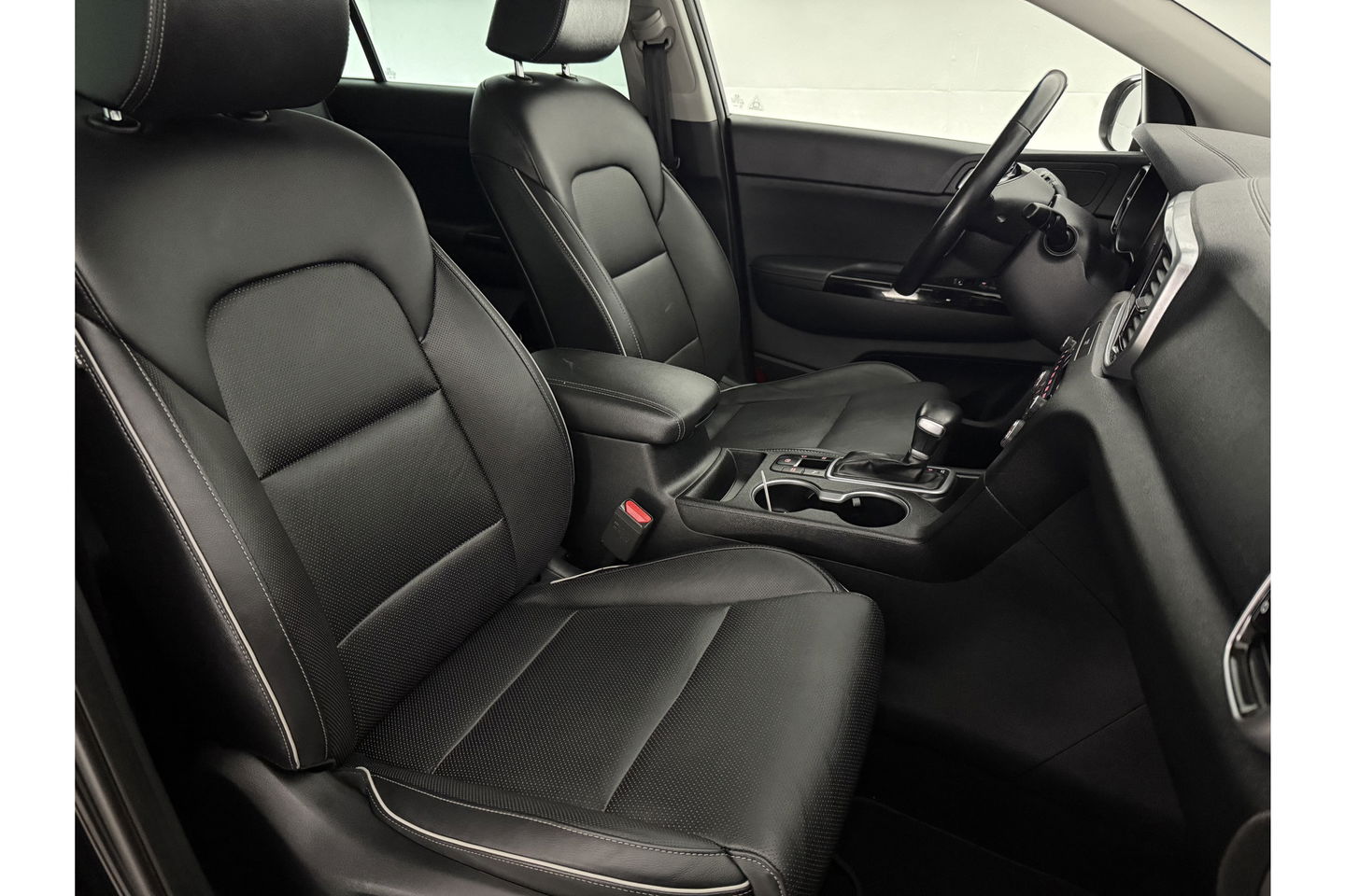 Kia Sportage 1.6 T-GDI 2WD DCT Black Edition 177PK Camera LED JBL-Audio Carplay Clima Cruise Navi PDC 17''LMV