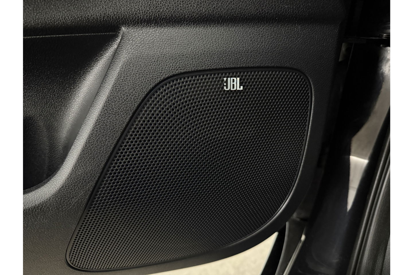 Kia Sportage 1.6 T-GDI 2WD DCT Black Edition 177PK Camera LED JBL-Audio Carplay Clima Cruise Navi PDC 17''LMV