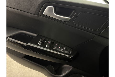 Kia Sportage 1.6 T-GDI 2WD DCT Black Edition 177PK Camera LED JBL-Audio Carplay Clima Cruise Navi PDC 17''LMV