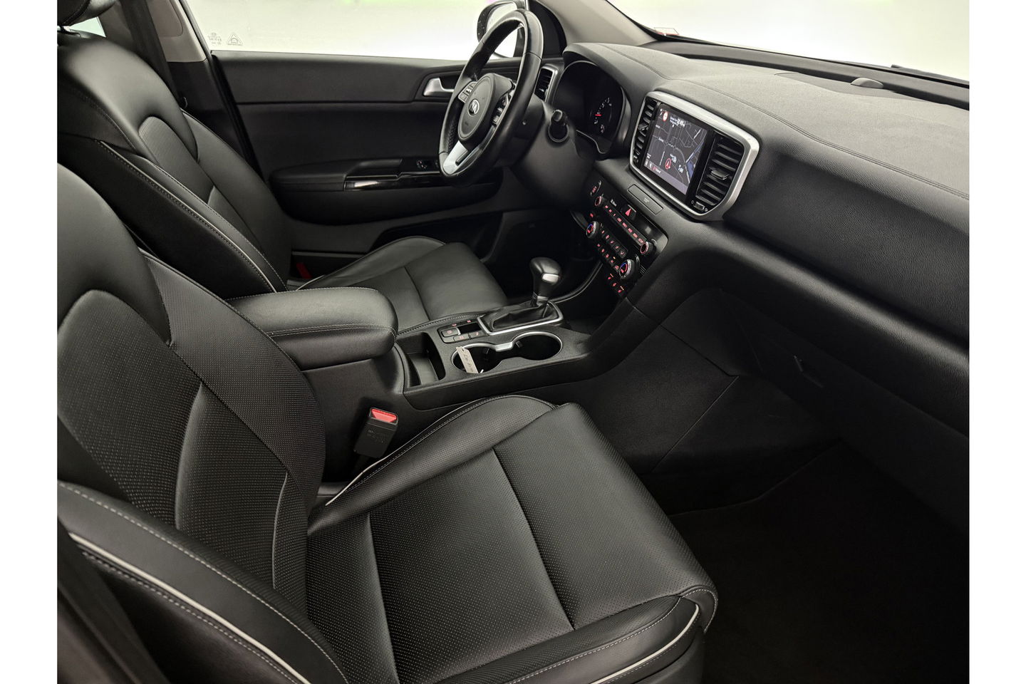 Kia Sportage 1.6 T-GDI 2WD DCT Black Edition 177PK Camera LED JBL-Audio Carplay Clima Cruise Navi PDC 17''LMV