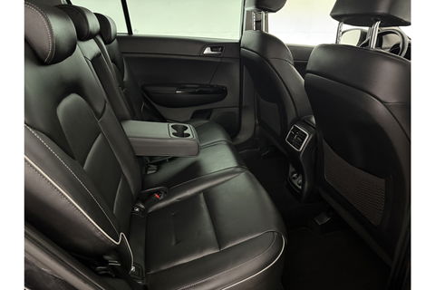 Kia Sportage 1.6 T-GDI 2WD DCT Black Edition 177PK Camera LED JBL-Audio Carplay Clima Cruise Navi PDC 17''LMV