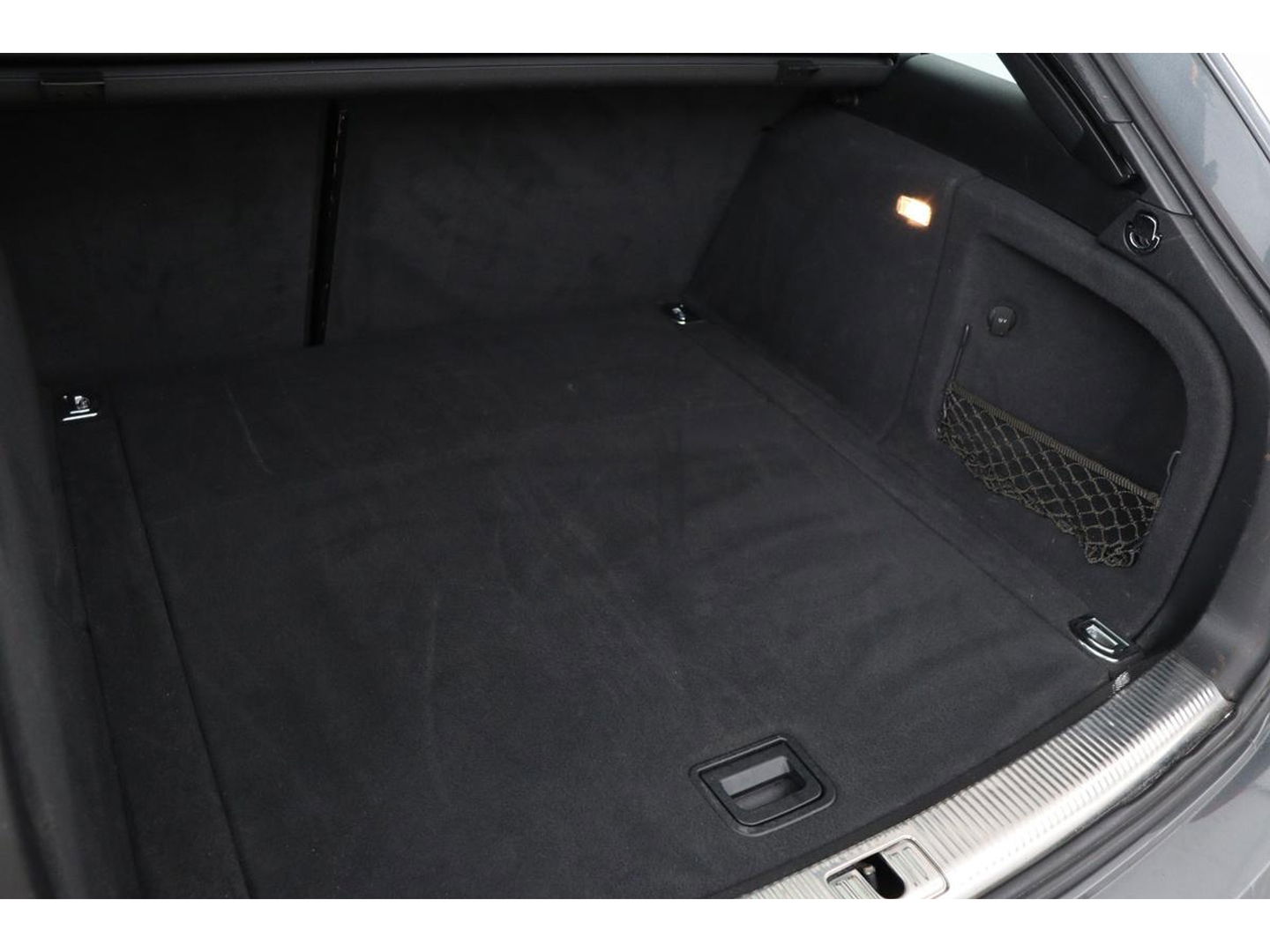Audi A4 1.8 TFSI Sport | Xenon | Half leder | Navigatie | Sportstoelen | Climate control | Parkeerhulp | Cruise control | Bluetooth | S Line