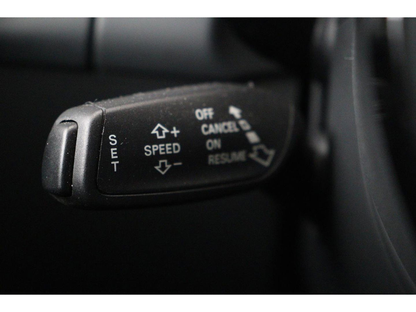 Audi A4 1.8 TFSI Sport | Xenon | Half leder | Navigatie | Sportstoelen | Climate control | Parkeerhulp | Cruise control | Bluetooth | S Line