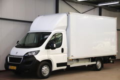 Peugeot Boxer 2.2 165 PK BAKWAGEN MET LAADKLEP EN ZIJDEUR