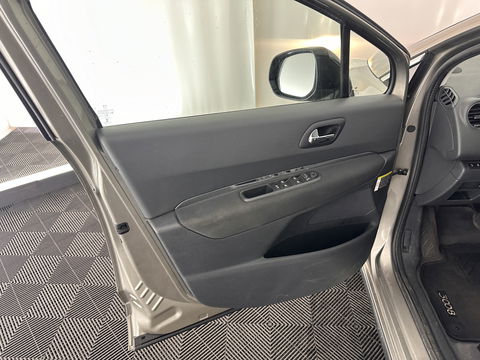 Peugeot 3008 2.0 HDiF HYbrid4 Aut. *NAVI-FULLMAP | COMFORT-SEATS | ECC | SHIFT-PADDLES | PDC | CRUISE | 16''ALU*
