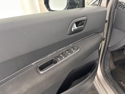 Peugeot 3008 2.0 HDiF HYbrid4 Aut. *NAVI-FULLMAP | COMFORT-SEATS | ECC | SHIFT-PADDLES | PDC | CRUISE | 16''ALU*