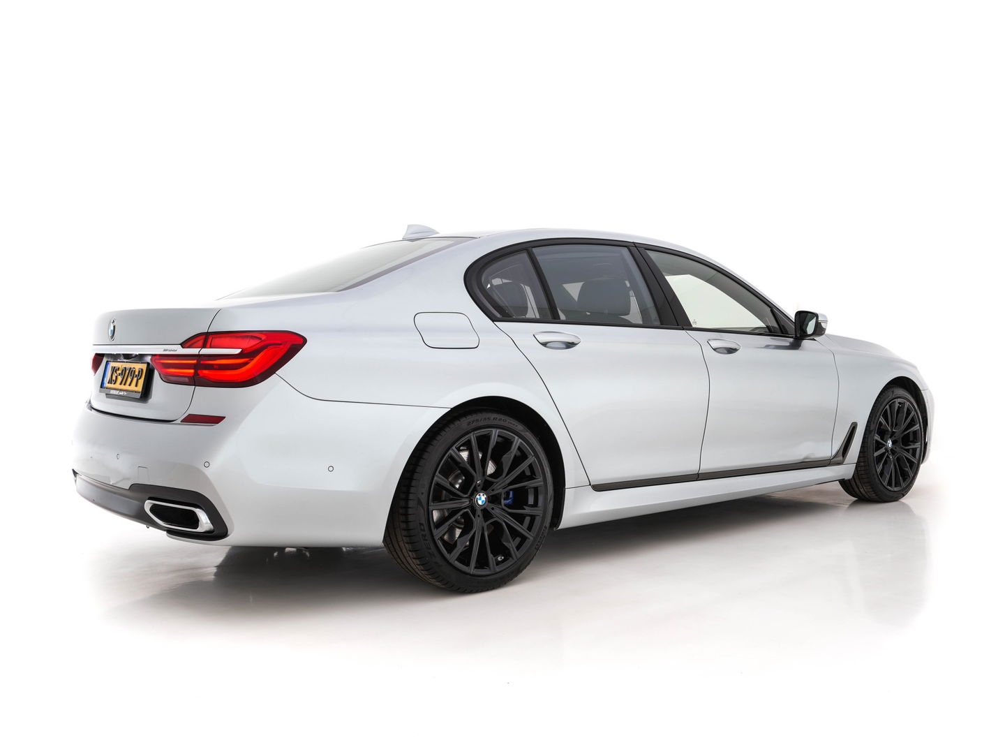 BMW 7 Serie 740d xDrive High Executive M-Sport-Pack Aut. *PANO | NAPPA-FULL-LEATHER | ADAPT.CRUISE | LASER-LED | SOFT-CLOSE | BOWERS/WILKINS-AUDIO | MEMORY-PACK | BLINDSPOT | TOP-VIEW | DAB+ | HEAD-UP | SHIFT-PADDLES | KEYLESS | 20''ALU*
