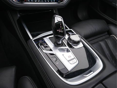 BMW 7 Serie 740d xDrive High Executive M-Sport-Pack Aut. *PANO | NAPPA-FULL-LEATHER | ADAPT.CRUISE | LASER-LED | SOFT-CLOSE | BOWERS/WILKINS-AUDIO | MEMORY-PACK | BLINDSPOT | TOP-VIEW | DAB+ | HEAD-UP | SHIFT-PADDLES | KEYLESS | 20''ALU*