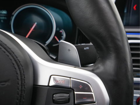 BMW 7 Serie 740d xDrive High Executive M-Sport-Pack Aut. *PANO | NAPPA-FULL-LEATHER | ADAPT.CRUISE | LASER-LED | SOFT-CLOSE | BOWERS/WILKINS-AUDIO | MEMORY-PACK | BLINDSPOT | TOP-VIEW | DAB+ | HEAD-UP | SHIFT-PADDLES | KEYLESS | 20''ALU*