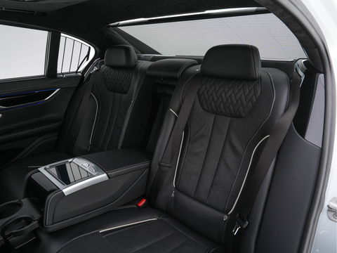 BMW 7 Serie 740d xDrive High Executive M-Sport-Pack Aut. *PANO | NAPPA-FULL-LEATHER | ADAPT.CRUISE | LASER-LED | SOFT-CLOSE | BOWERS/WILKINS-AUDIO | MEMORY-PACK | BLINDSPOT | TOP-VIEW | DAB+ | HEAD-UP | SHIFT-PADDLES | KEYLESS | 20''ALU*