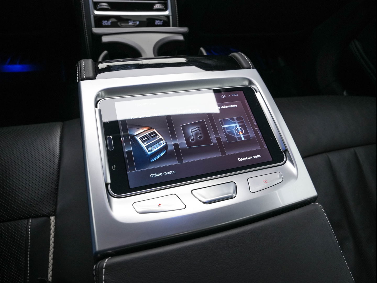 BMW 7 Serie 740d xDrive High Executive M-Sport-Pack Aut. *PANO | NAPPA-FULL-LEATHER | ADAPT.CRUISE | LASER-LED | SOFT-CLOSE | BOWERS/WILKINS-AUDIO | MEMORY-PACK | BLINDSPOT | TOP-VIEW | DAB+ | HEAD-UP | SHIFT-PADDLES | KEYLESS | 20''ALU*