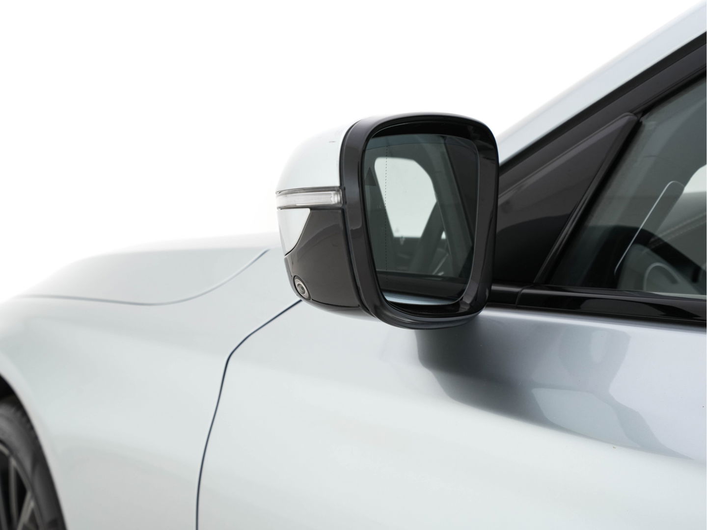 BMW 7 Serie 740d xDrive High Executive M-Sport-Pack Aut. *PANO | NAPPA-FULL-LEATHER | ADAPT.CRUISE | LASER-LED | SOFT-CLOSE | BOWERS/WILKINS-AUDIO | MEMORY-PACK | BLINDSPOT | TOP-VIEW | DAB+ | HEAD-UP | SHIFT-PADDLES | KEYLESS | 20''ALU*