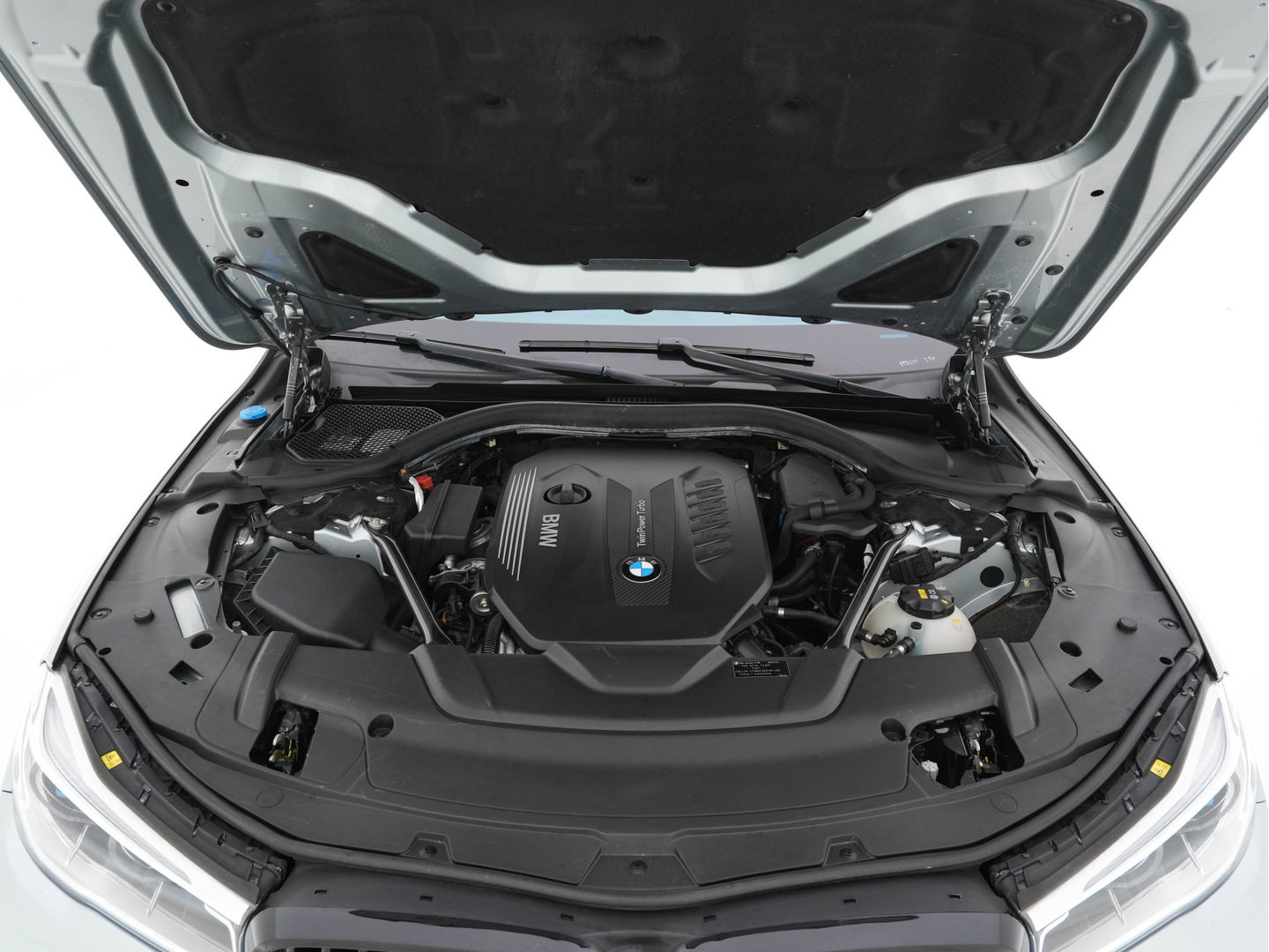 BMW 7 Serie 740d xDrive High Executive M-Sport-Pack Aut. *PANO | NAPPA-FULL-LEATHER | ADAPT.CRUISE | LASER-LED | SOFT-CLOSE | BOWERS/WILKINS-AUDIO | MEMORY-PACK | BLINDSPOT | TOP-VIEW | DAB+ | HEAD-UP | SHIFT-PADDLES | KEYLESS | 20''ALU*