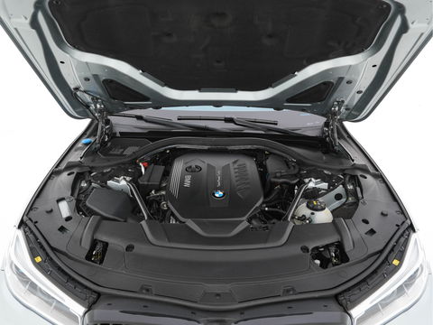 BMW 7 Serie 740d xDrive High Executive M-Sport-Pack Aut. *PANO | NAPPA-FULL-LEATHER | ADAPT.CRUISE | LASER-LED | SOFT-CLOSE | BOWERS/WILKINS-AUDIO | MEMORY-PACK | BLINDSPOT | TOP-VIEW | DAB+ | HEAD-UP | SHIFT-PADDLES | KEYLESS | 20''ALU*