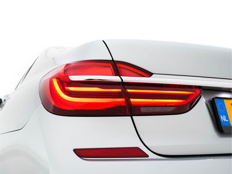 BMW 7 Serie 740d xDrive High Executive M-Sport-Pack Aut. *PANO | NAPPA-FULL-LEATHER | ADAPT.CRUISE | LASER-LED | SOFT-CLOSE | BOWERS/WILKINS-AUDIO | MEMORY-PACK | BLINDSPOT | TOP-VIEW | DAB+ | HEAD-UP | SHIFT-PADDLES | KEYLESS | 20''ALU*