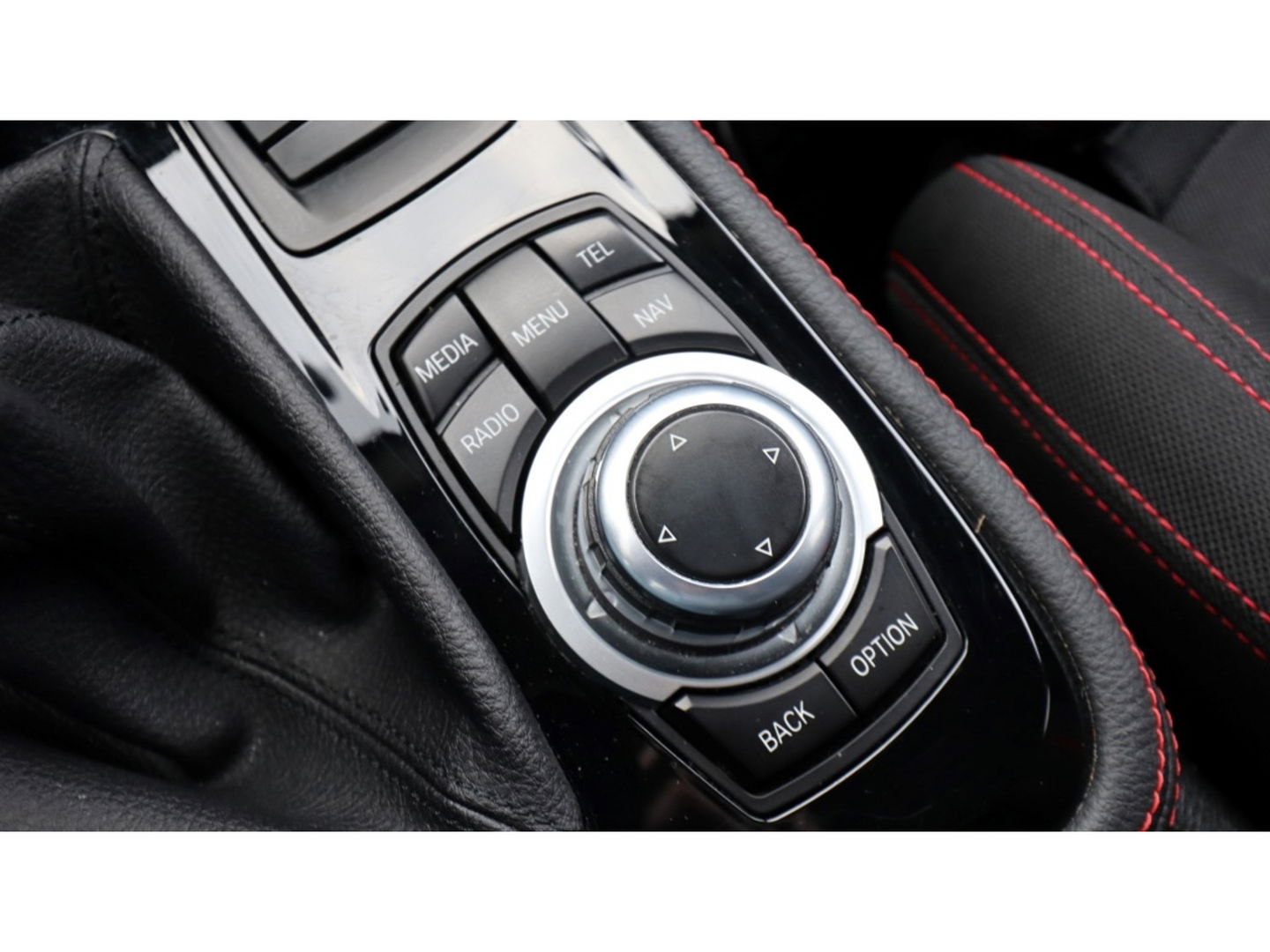 BMW 2 Serie Active Tourer 218i Sport | Led | Media | Stoelverw | PDC | Clima | Navi