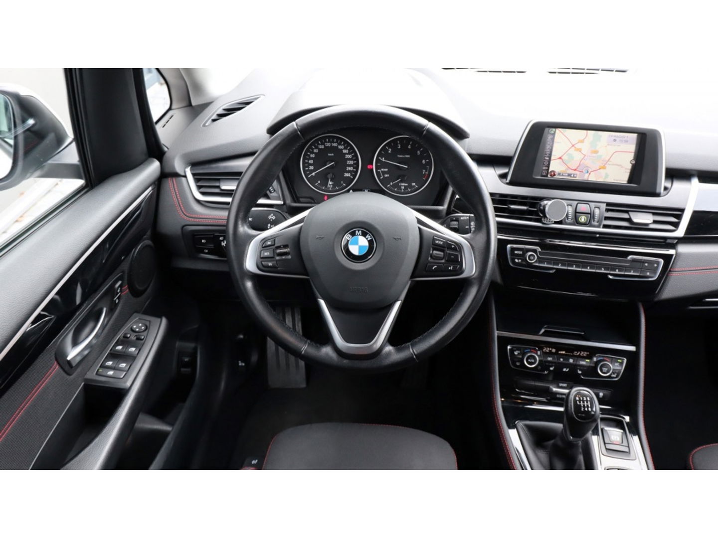 BMW 2 Serie Active Tourer 218i Sport | Led | Media | Stoelverw | PDC | Clima | Navi