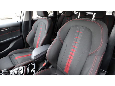 BMW 2 Serie Active Tourer 218i Sport | Led | Media | Stoelverw | PDC | Clima | Navi