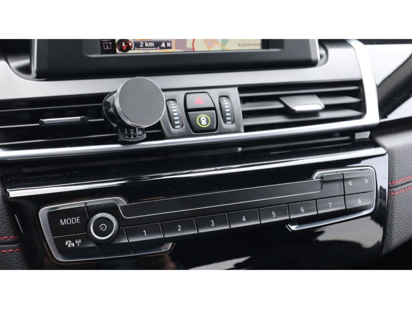 BMW 2 Serie Active Tourer 218i Sport | Led | Media | Stoelverw | PDC | Clima | Navi