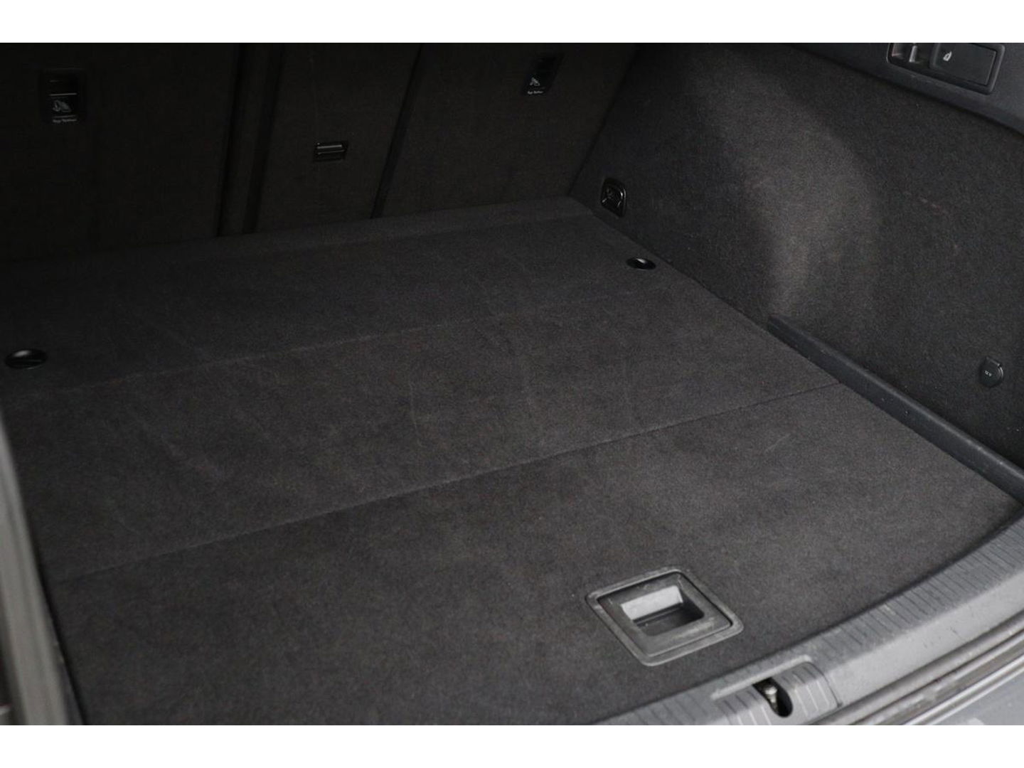 Volkswagen Golf 1.0 TSI Comfortline | Automaat | Adaptive cruise | Carplay | Navigatie | PDC | Climate control | Bluetooth