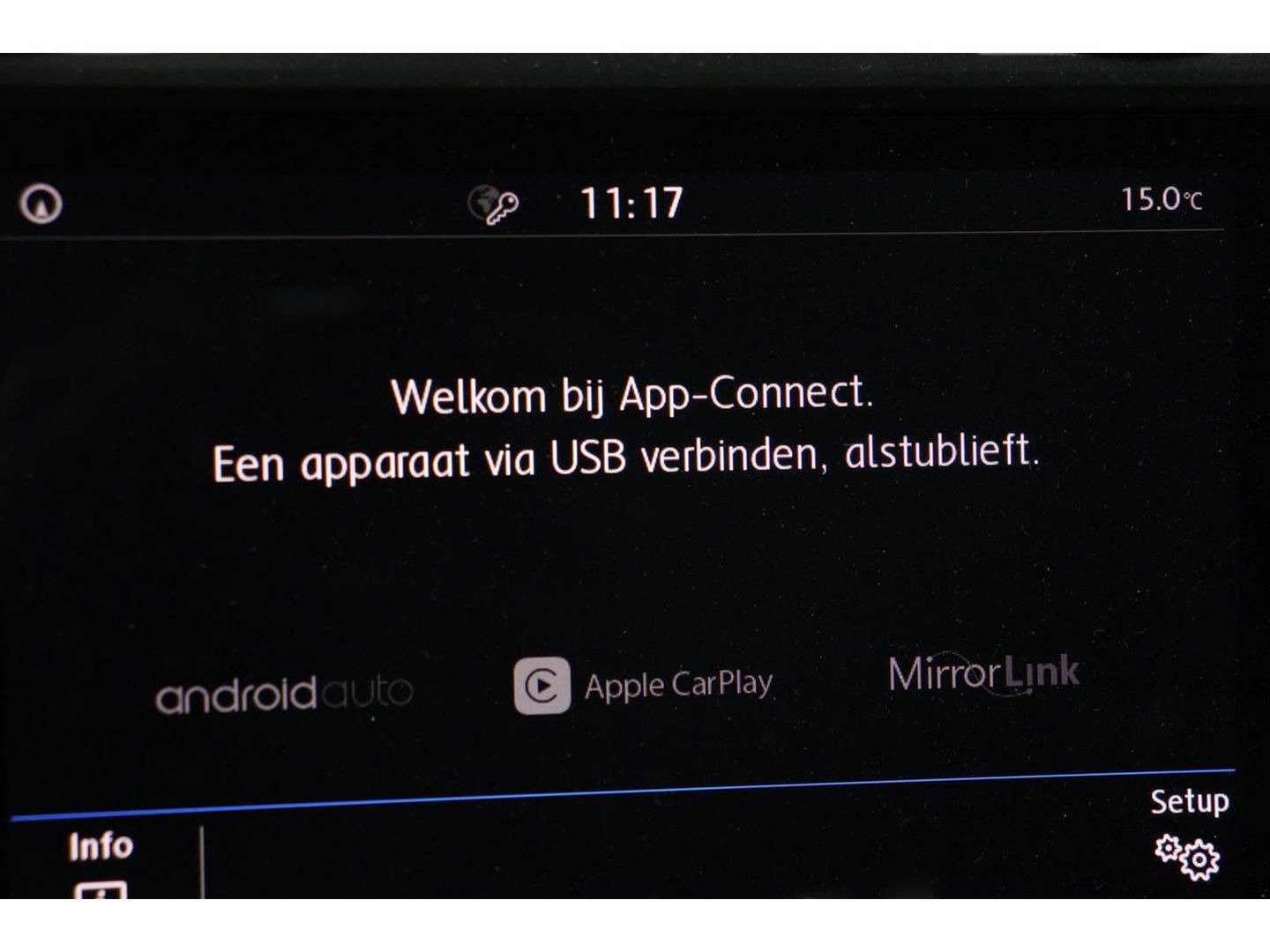 Volkswagen Golf 1.0 TSI Comfortline | Automaat | Adaptive cruise | Carplay | Navigatie | PDC | Climate control | Bluetooth