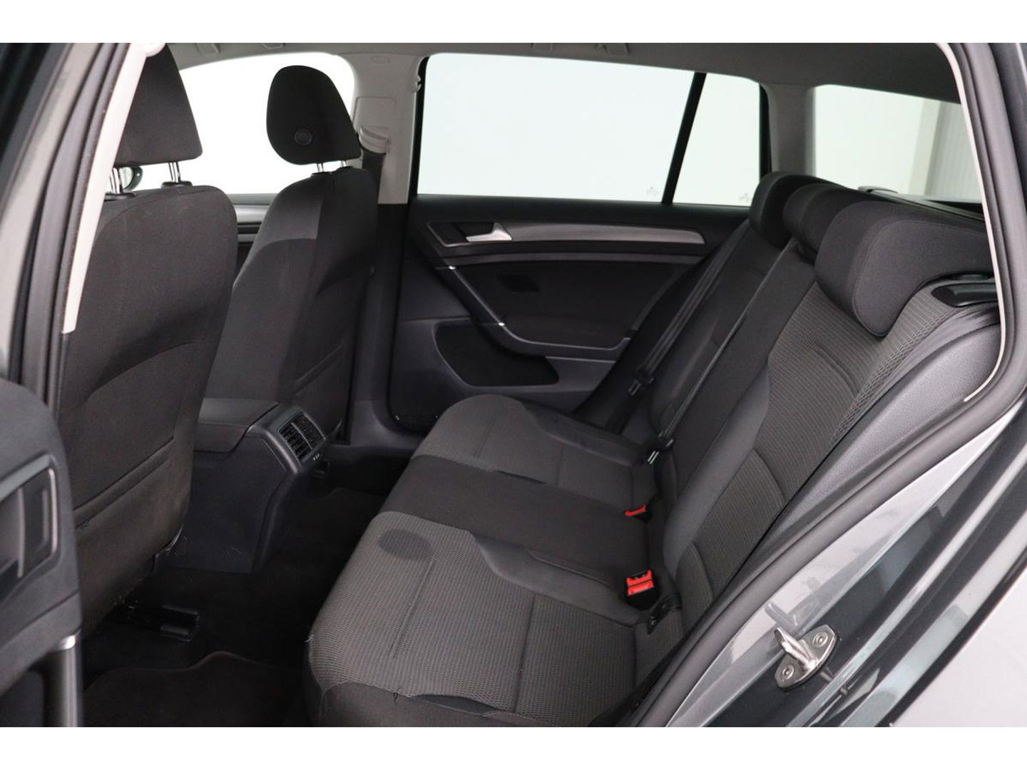 Volkswagen Golf 1.0 TSI Comfortline | Automaat | Adaptive cruise | Carplay | Navigatie | PDC | Climate control | Bluetooth