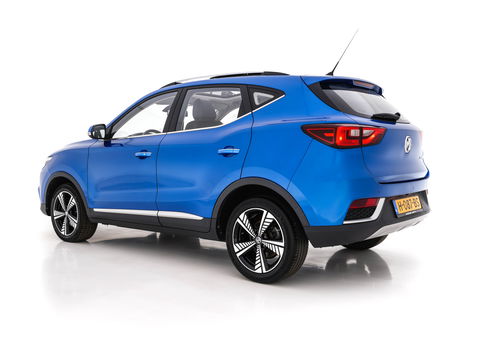 MG ZS EV Luxury 45 kWh (INCL-BTW) *PANO | FULL-LEATHER | CCS-FASTLOADER | KEYLESS | NAVI-FULLMAP | ADAPTIVE-CRUISE | CAMERA | HEATED-SEATS | CARPLAY | LANE-ASSIST | SPORT-SEATS | 17"ALU*