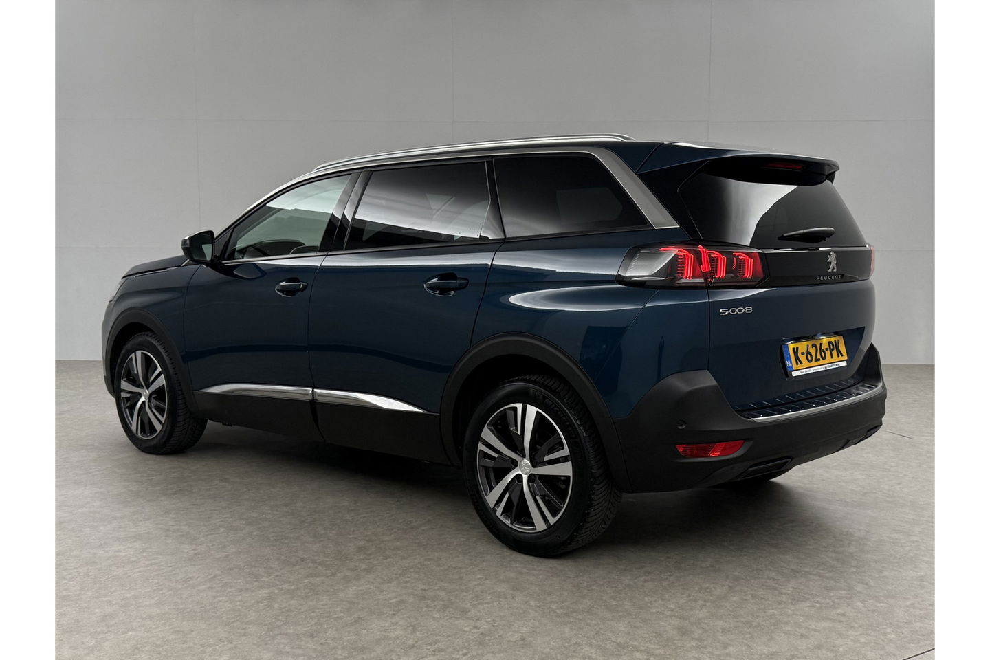 Peugeot 5008 1.2 PureTech 7 Persoons 360Camera LED Sfeer Virtual Carplay Clima Cruise Navi 18"LMV PDC